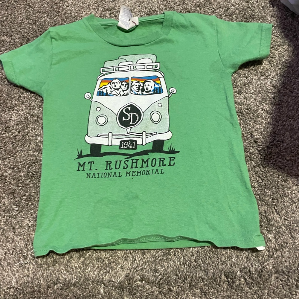 Light green Mount Rushmore, Baby tee